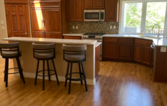 639 N. Riverpoint Blvd, #J208