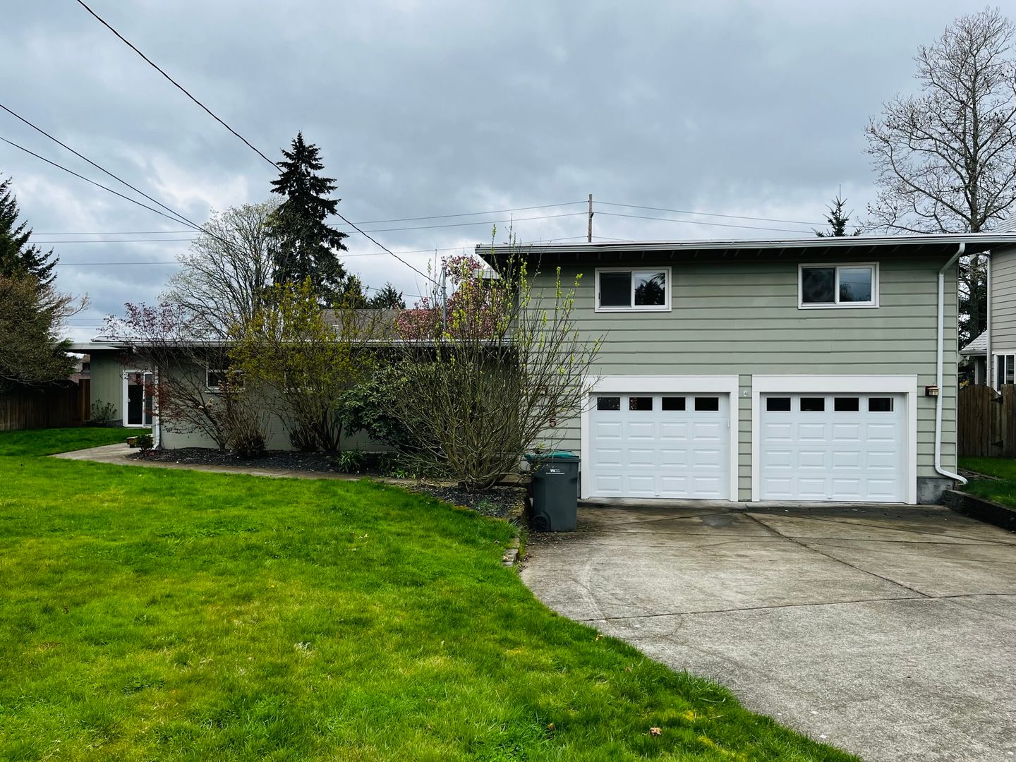 4 Bedroom East Bremerton with Large Yard