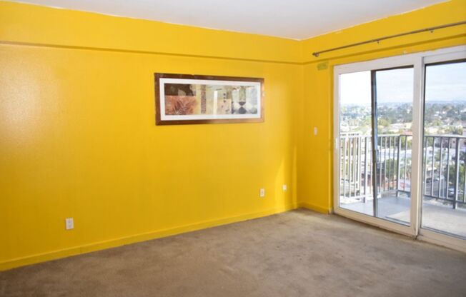 2 beds, 1 bath, $2,100, Unit UNIT 909