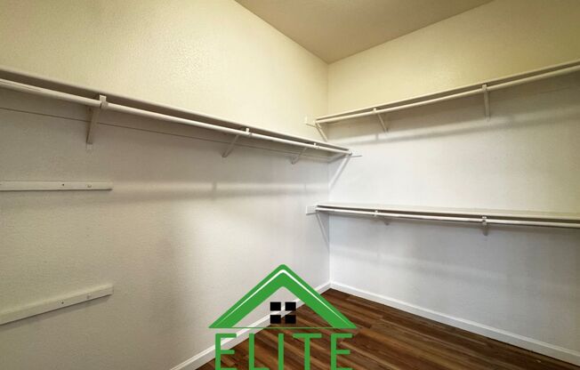 Charming 3 Bedroom, 2 Bath Home in Prime Sacramento Location – Move-In Ready!