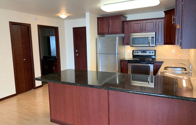 1 bed, 1 bath, 718 sqft, $1,055, Unit 3839-209