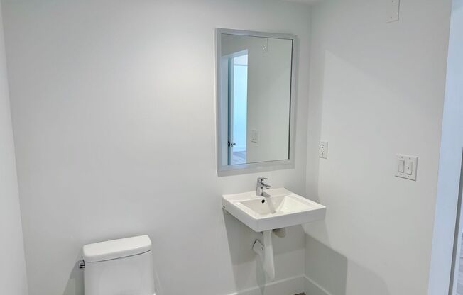 1 bed, 1 bath, 607 sqft, $2,440, Unit 602