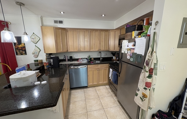 57 BROADLAWN