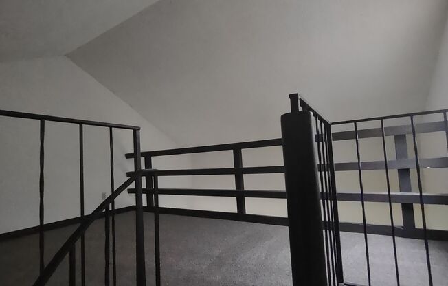 2 beds, 1 bath, 1,164 sqft, $1,450, Unit 342