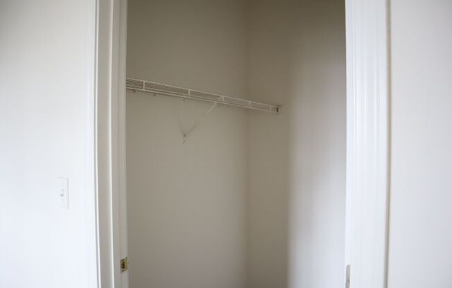 2 beds, 2 baths, 1,033 sqft, $1,649, Unit 21-21104