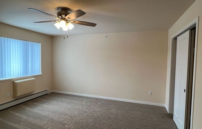 2 beds, 1.5 baths, 1,360 sqft, $1,675, Unit AT 709-35