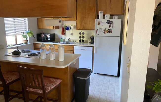 2 Lorayne Ct