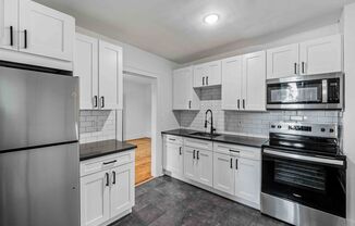 ASK ABOUT OUR MOVE IN SPECIAL! FULLY RENOVATED 1 BEDROOM LOCATED IN CRAFTON! READY FOR MOVE IN!