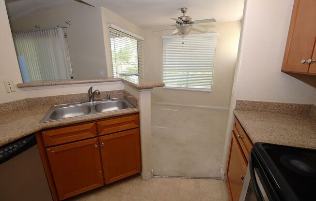 2 beds, 2 baths, $1,350, Unit # 2033