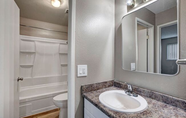 1 bed, 1 bath, 550 sqft, $1,275, Unit 121
