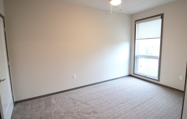 1 bed, 1 bath, 720 sqft, $1,245, Unit UW 1425-304