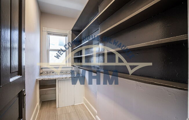1580 S 72 ST