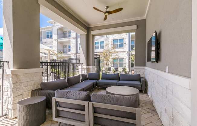 Outdoor Lounge at Cue Luxury Apartments, Texas