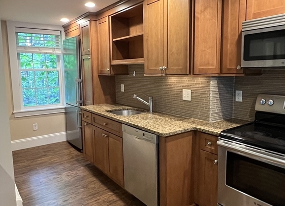 2 S CEDAR PL