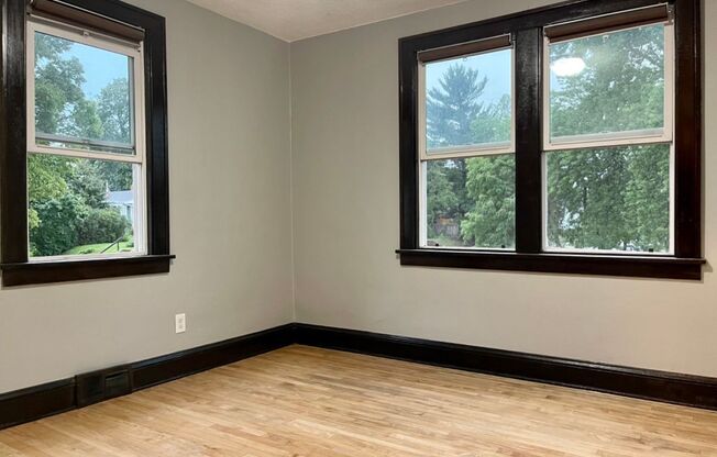 1657 Minnehaha Ave E