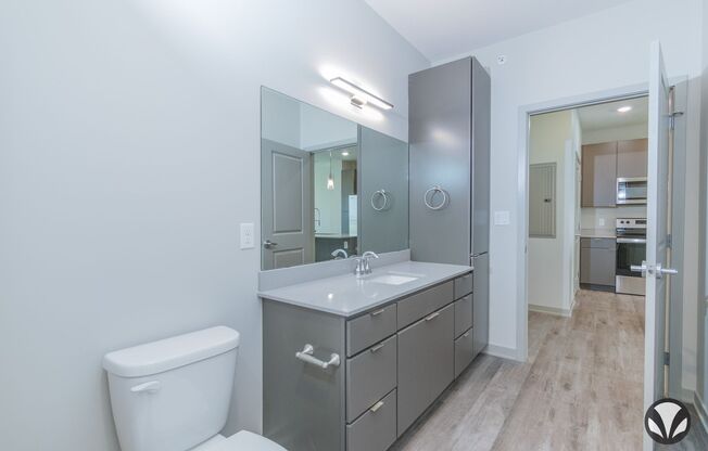 1 bed, 1 bath, 728 sqft, $1,295, Unit YH-1030