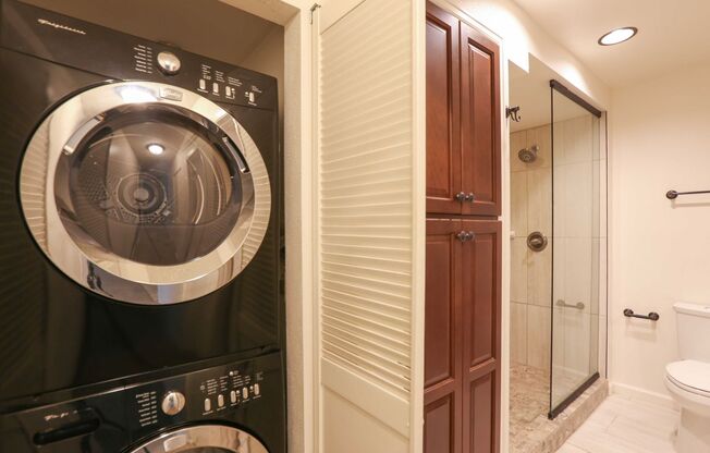 1 bed, 1 bath, 712 sqft, $1,600, Unit 9/004