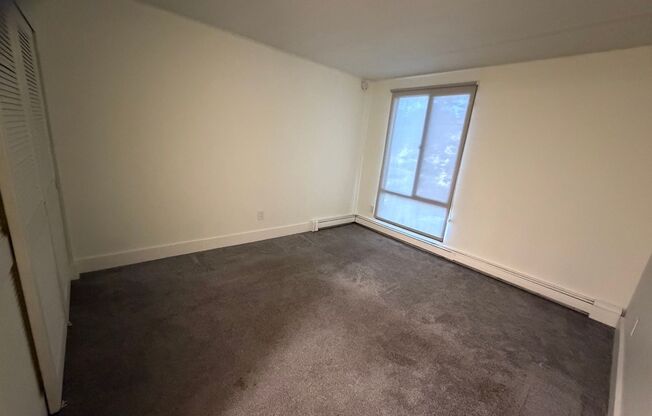 2 beds, 1.5 baths, 950 sqft, $1,545, Unit 224W