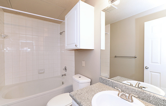 2 beds, 2 baths, 948 sqft, $1,525