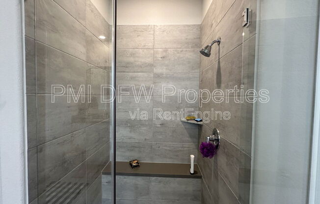 4 beds, 3 baths, 2,930 sqft, $6,000