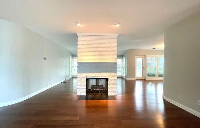6 month lease- AVAIL IN AUGUST- Immaculate, 3/2 Home in Maitland - Hollieanna Shores!