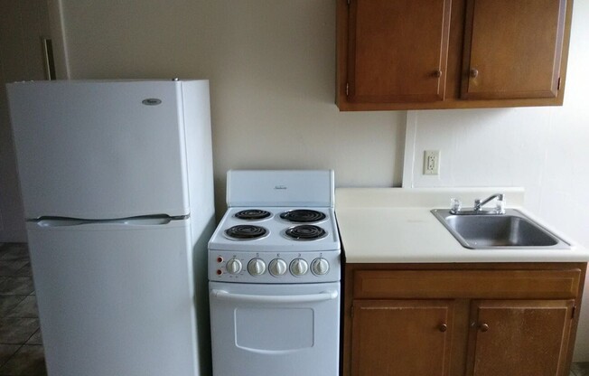 1 bed, 1 bath, 230 sqft, $675, Unit 109