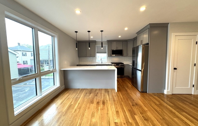 39 RICH ST