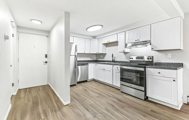 1 bed, 1 bath, 665 sqft, $1,450