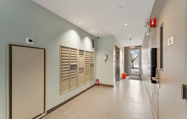 1 bed, 1 bath, 578 sqft, $3,000, Unit 304