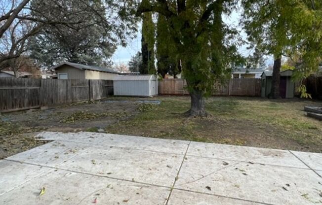 4 beds, 1 bath, $2,150