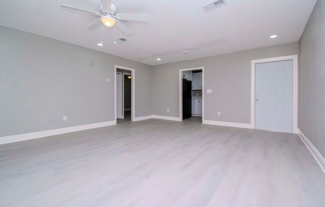 1313 EAGLEVIEW DR