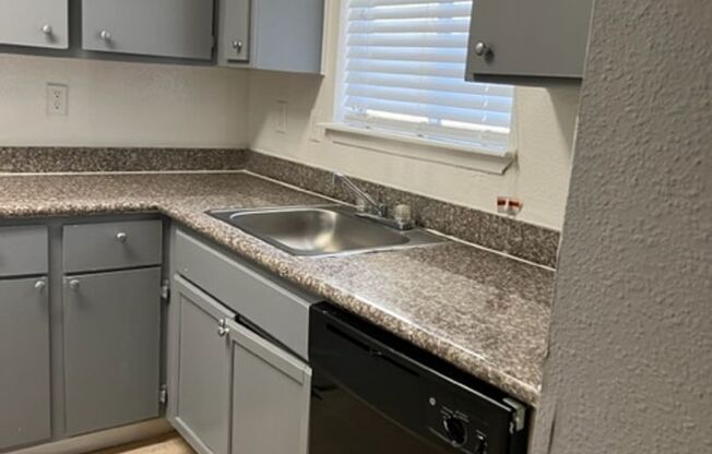 2 beds, 2 baths, 1,145 sqft, $1,050, Unit 6516