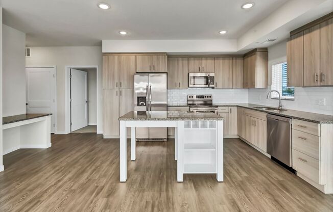 3 beds, 2 baths, 1,383 sqft, $2,375, Unit 153