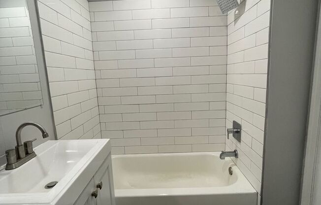 1 bed, 1 bath, 600 sqft, $1,495, Unit D - 24