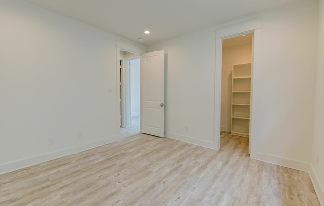 The Grove Oak Forest Bedroom