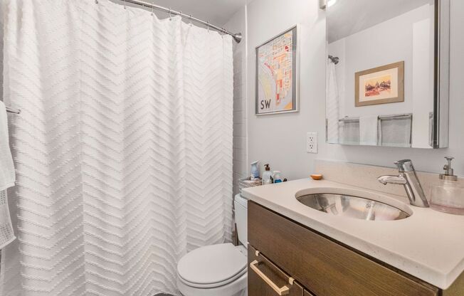 1 bed, 1 bath, $1,875, Unit (#112)