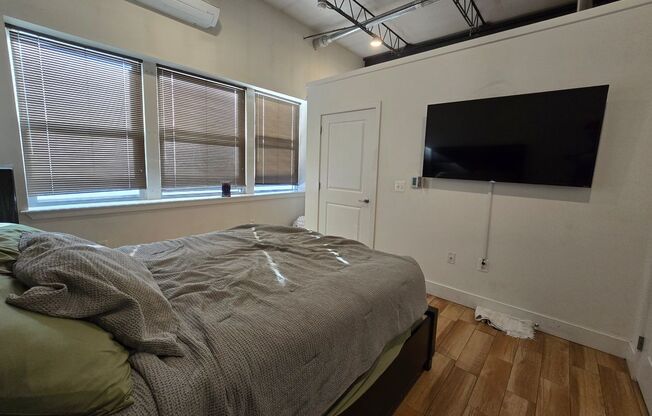 1 bed, 1 bath, 429 sqft, $1,195, Unit 225
