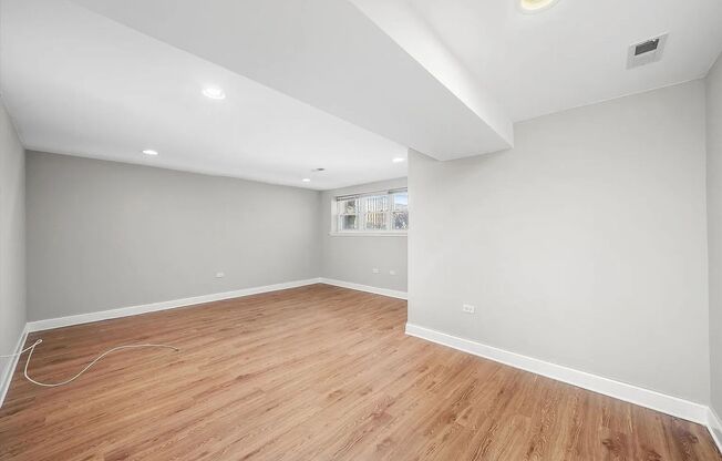 4145 S. Michigan Ave