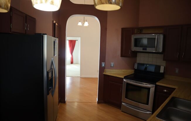 3 beds, 2 baths, $1,900