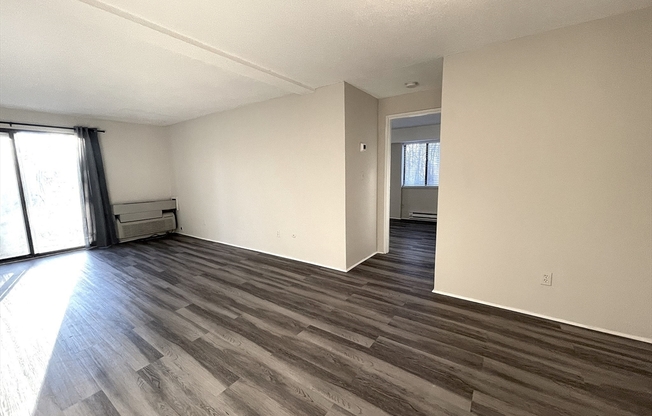 1 bed, 1 bath, 778 sqft, $1,700, Unit 16