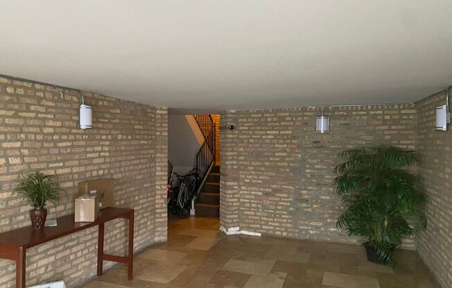 Amazing Renovated 2BED 2BATH