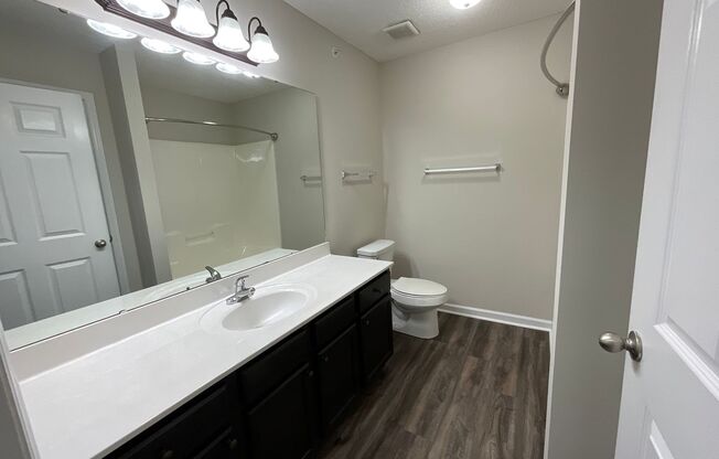 2 beds, 2 baths, 1,131 sqft, $1,425, Unit 2796-6