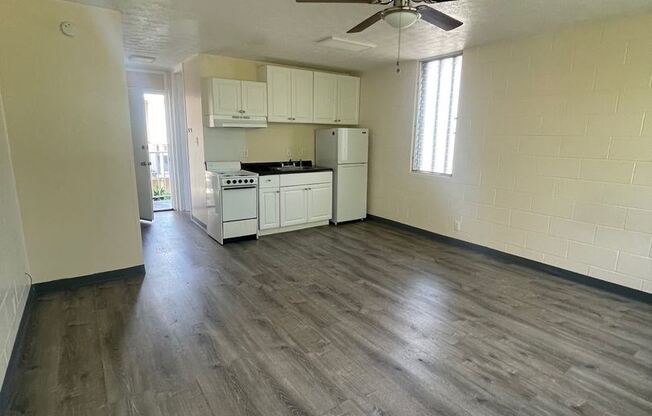 Kam IV Apartments