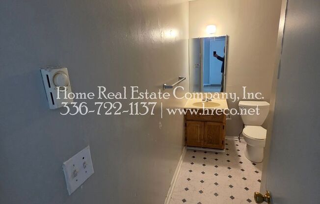 725 Akron Drive Apt M