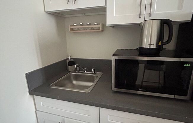 Studio, , 129 sqft, $845, Unit 821-10