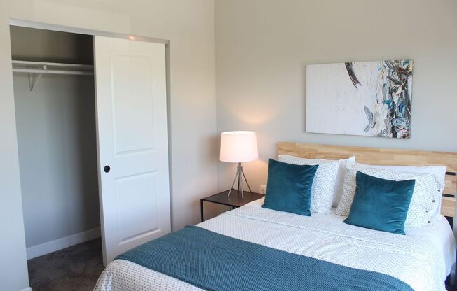 1 bed, 1 bath, 1,081 sqft, $1,550, Unit 1179-101