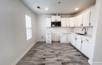 1 bed, 1 bath, 658 sqft, $1,300, Unit Unit 11