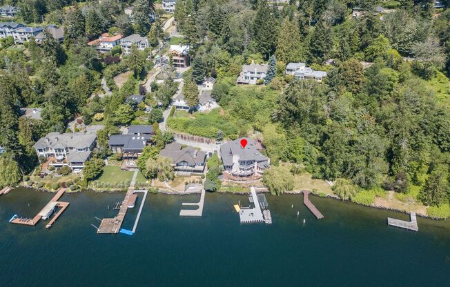 Spectacular Mercer Island Waterfront Home