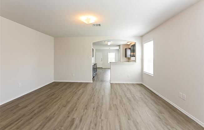 8614 DORIS OAKS CIR