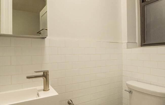 Studio, 1 bath, $2,450, Unit 1-S